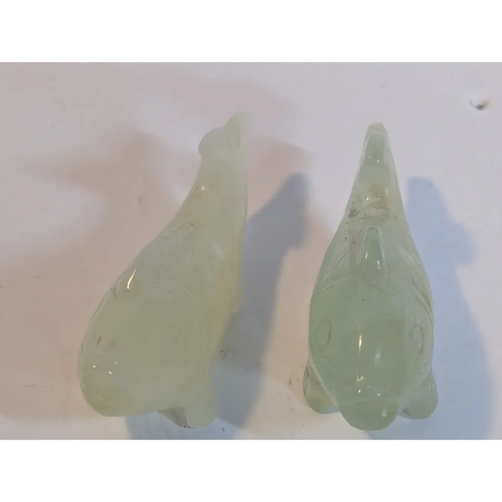 Hand‎ Carved Jade Fish Statues 1 1/4 in
